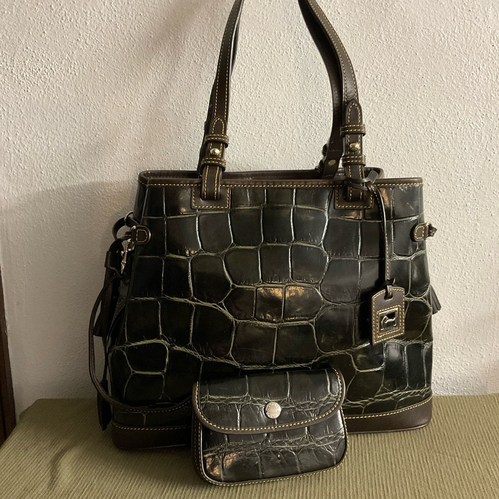 Dooney & Bourke Croc Embossed leather brown black hint of green w/pouch